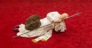 Maurizio Cattelan, La Nona Ora, 1999- שעווה ליצירת פסלים היפר־ריאליסטיים