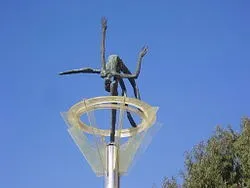 מוטי מזרחי, איקרוס — פסל ברונזה