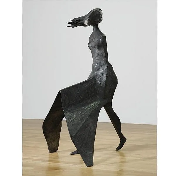 חוג פיסול נס ציונה-Lynn Chadwick