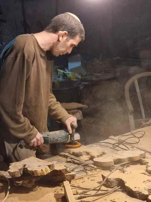 סדנת אפוקסי ועיבוד עץ — יצירה כסולם
