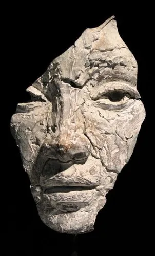 לפסל אדם — הגדרת זהות דרך בעלות