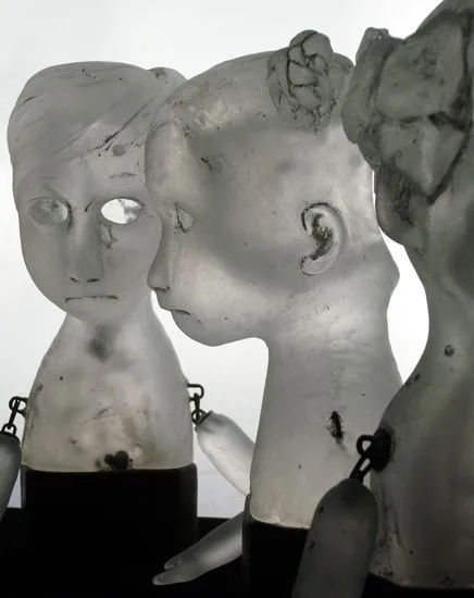 סדנת אפוקסי, פסלים שקופים. Karen Akester