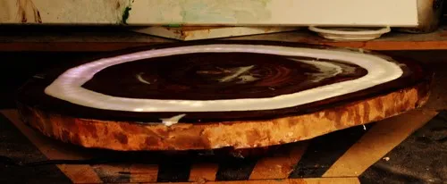 פלטת אפוקסי לשולחן עם תאורת לד פנימית — סאלם אבו יונס