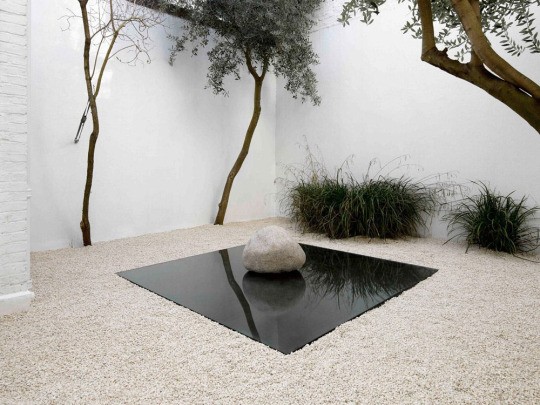 Lee Ufan